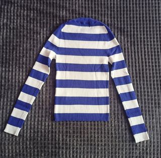 Jersey ajustado de canalé.
