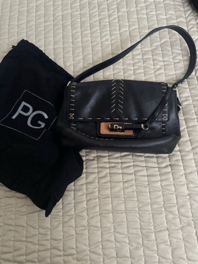 Bolso hombro Purificación García. Negro