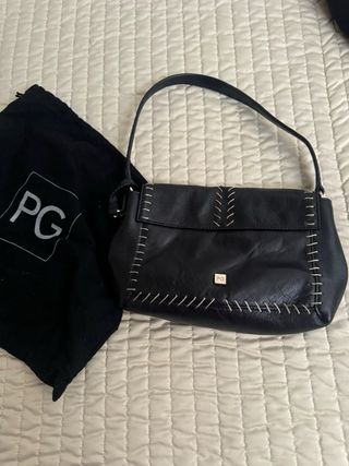 Bolso hombro Purificación García. Negro