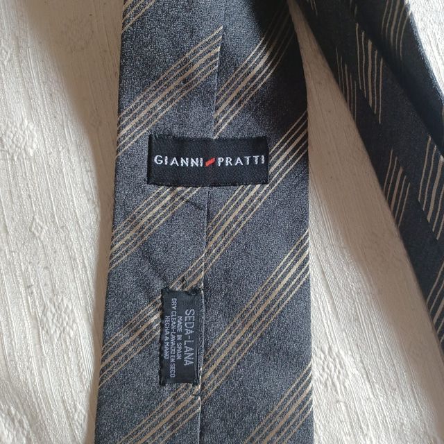 CORBATA GRIS GIANNI PRATTI