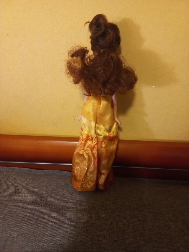 Muñeca PRINCESA BARBIE BELLA