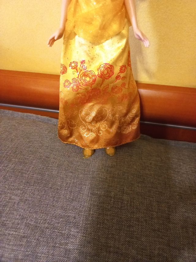 Muñeca PRINCESA BARBIE BELLA