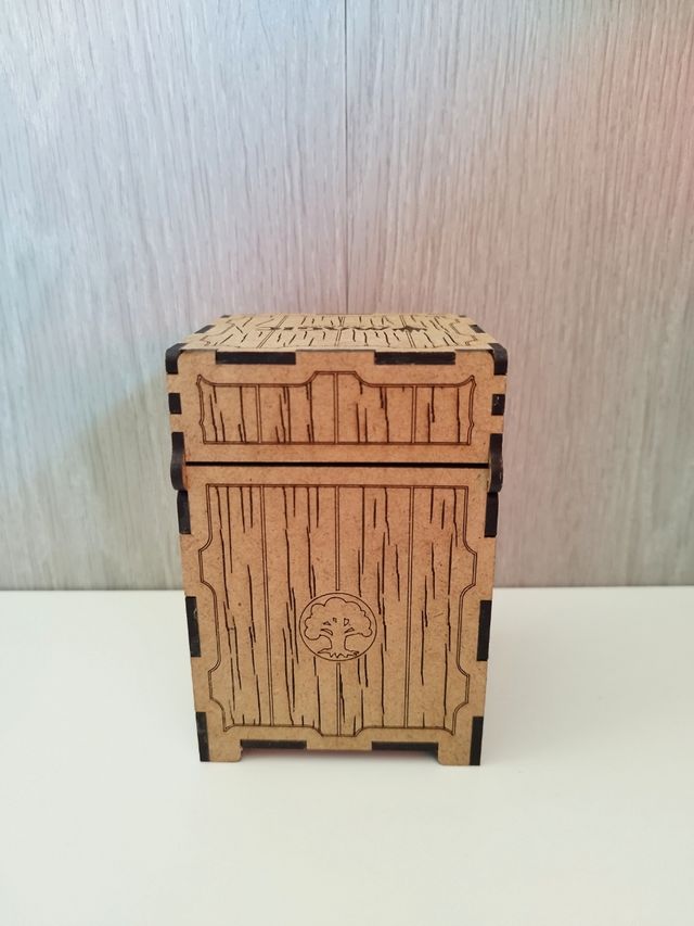 Caja madera cartas "Magic the Gathering"