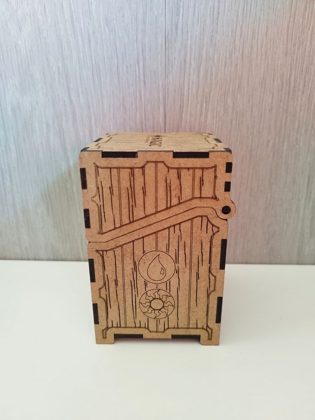 Caja madera cartas "Magic the Gathering"