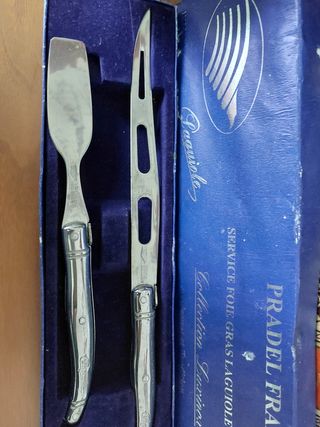 Cubiertos Foie Gras Laguiole en color plata