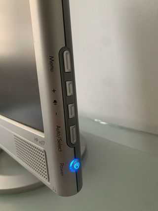 Monitor HP vs17 4:3 VGA 75hz