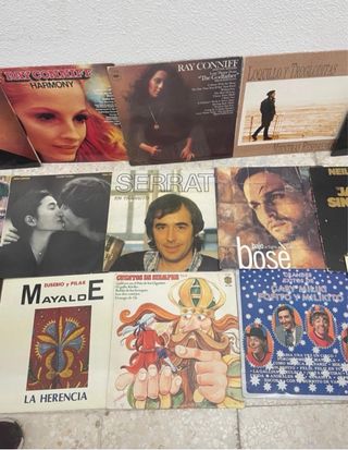 VENDO Lote de 16 Discos de vinilo  buen estado.