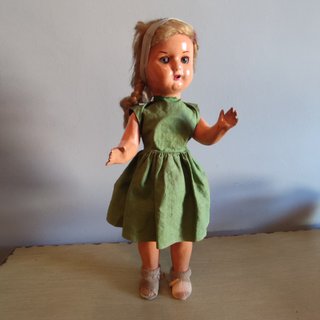 Muñeca antigua cayetana de cartón piedra ojos