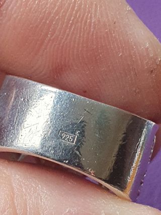 Anillo de plata 925 y esmaltes.