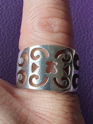 Anillo de plata 925 y esmaltes.