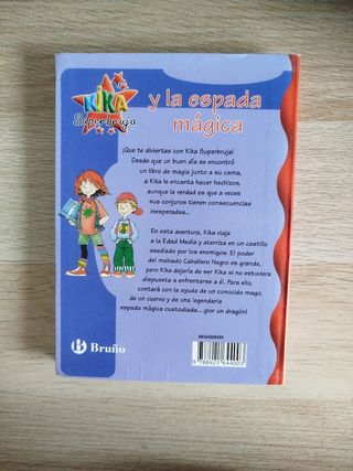 Kika Superbruja y la espada mágica (Spanish Edition)