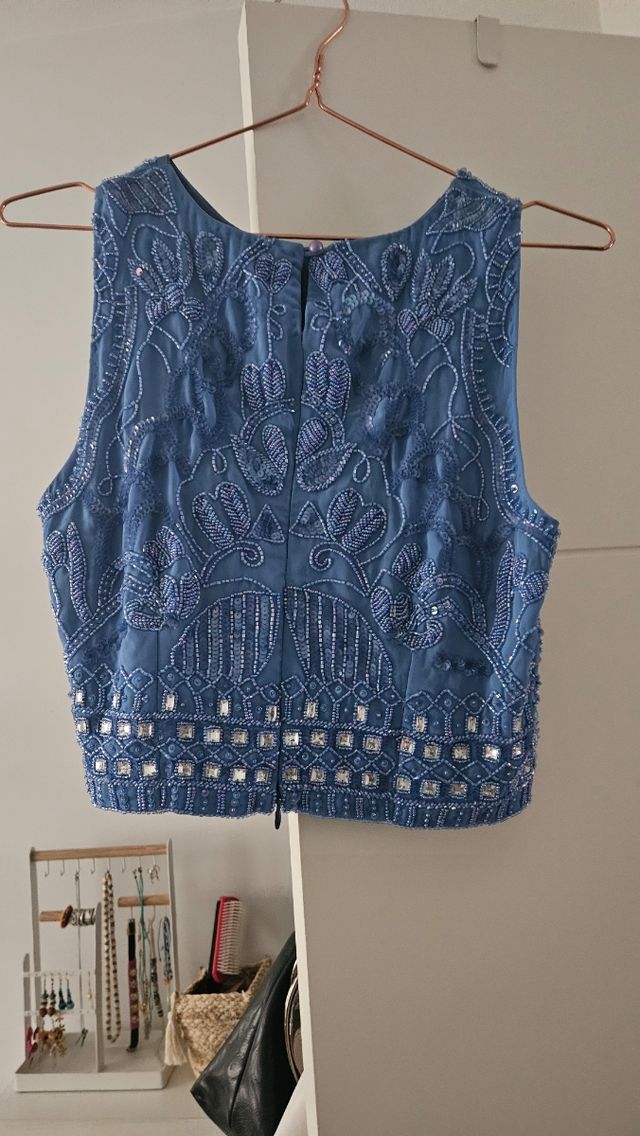 Top lentejuelas azul