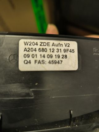 Pantalla mercedes clase c w204