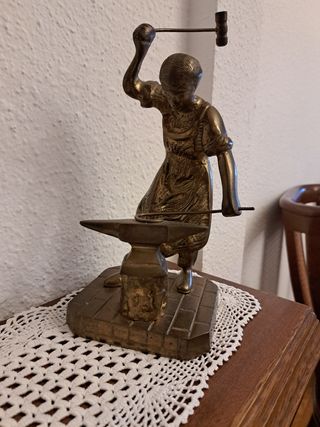 Figura bronce