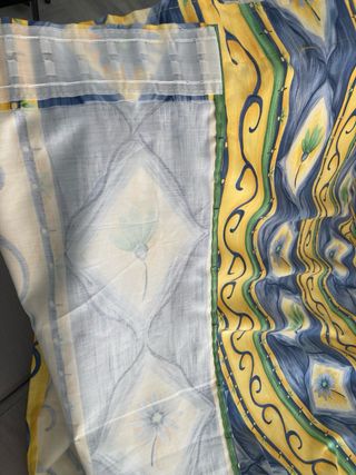 Cotina azul con detalles amarillo