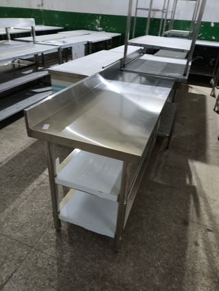 MESA DE ACERO INOX NUEVA 150 CM 