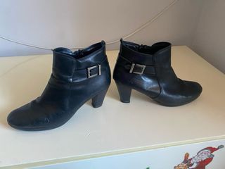 Botas de piel