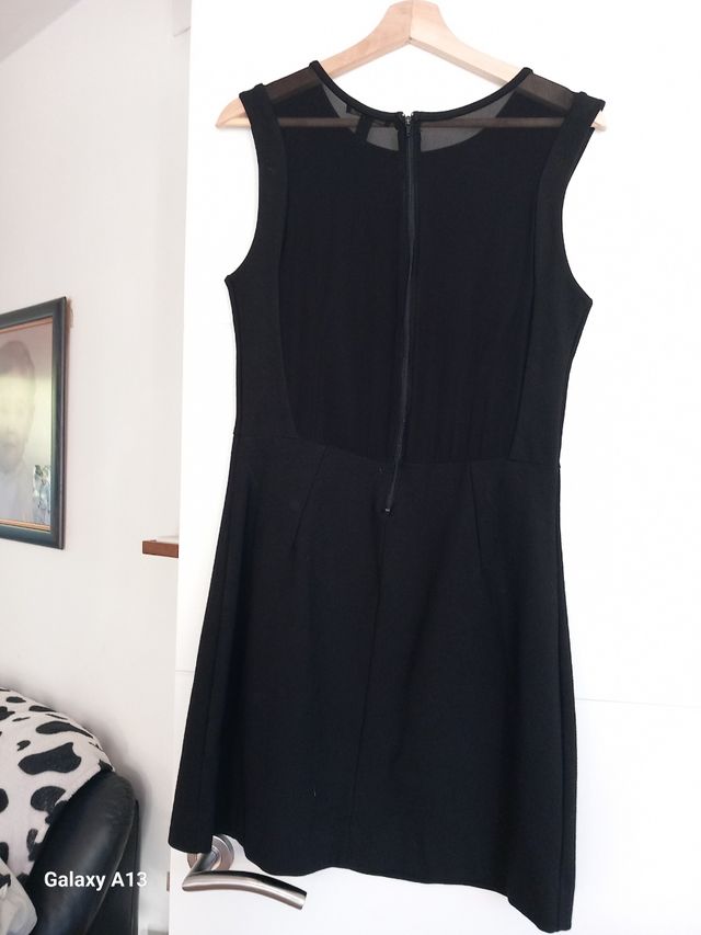 Abito nero in paillettes