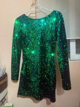 Vestido de lentejuelas .