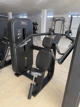 Press militar en maquina salter