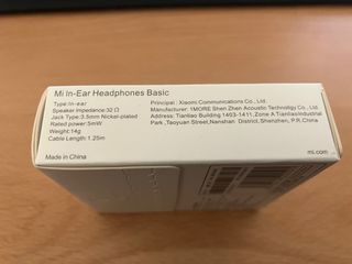 Auriculares nuevos diferentes modelos y accesorios