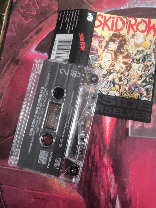 Cassette skid row