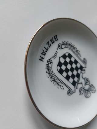 Platillo porcelana Tuig-Tey escudo Baztan