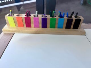 Portalápices de madera Montessori