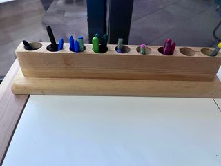 Portalápices de madera Montessori