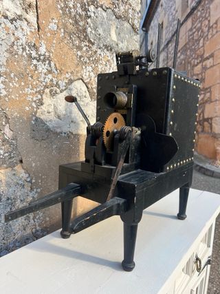 Proyector de cine antiguo