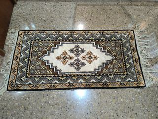 Alfombra persa artesana 150x75cm