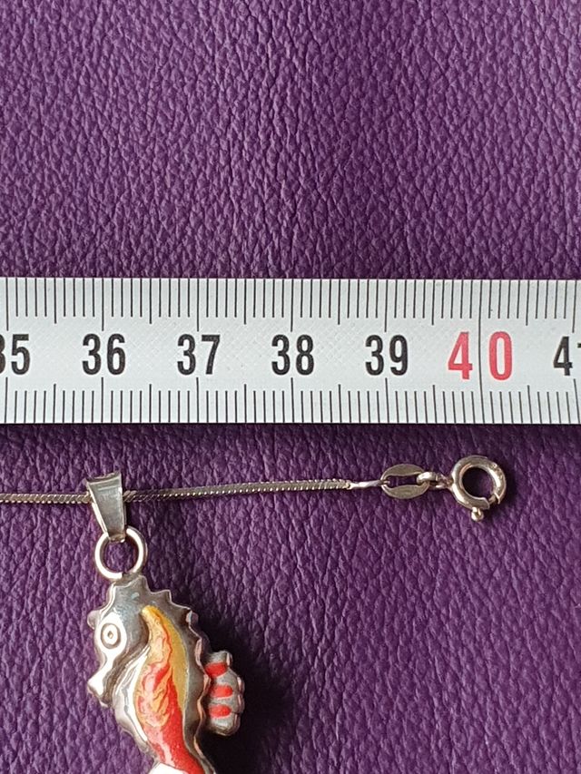 Antiguo colgante de plata caballito mar mas cadena