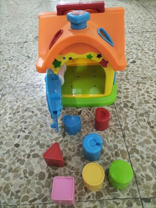 Casita con piezas para encajar