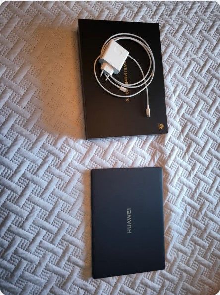 Huawei Matebook X Pro Azul tinta caja PREMIUM