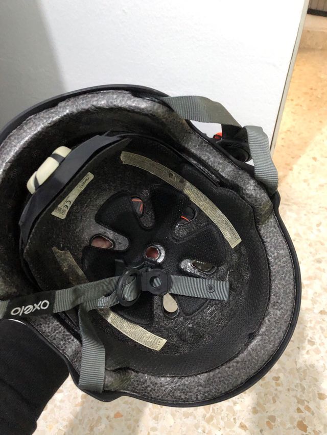 Patines en línea y casco