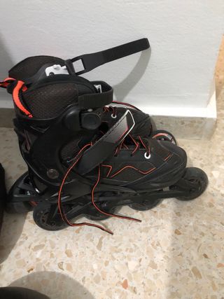 Patines en línea y casco