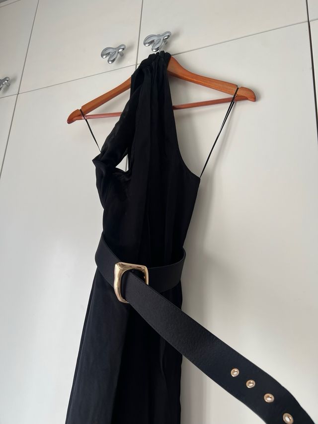 Mono Mango a estrenar con cinturon