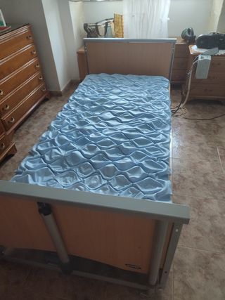 Cama geriatrica eléctrica + colchón antiescaras
