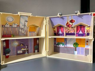 Casa maletín de muñecas Playmobil