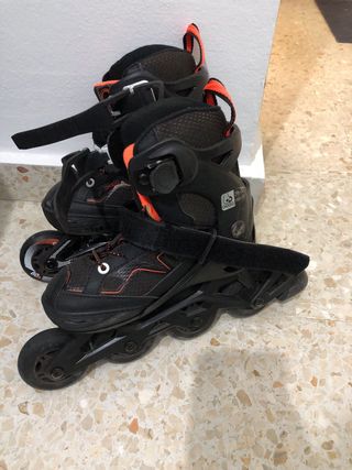 Patines en línea y casco