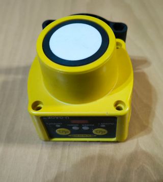 BANNER U-GAGE Sensor Proximidad 8m