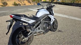 Kawasaki ER6N 2009
