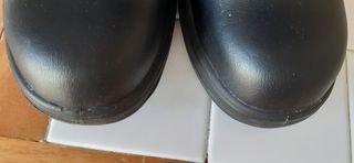 Scarpe antinfortunistica