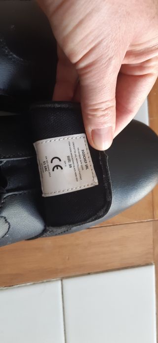 Scarpe antinfortunistica