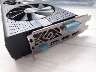 Tarjeta gráfica Sapphire Nitro+ Radeon RX 590 8GB
