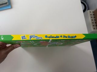 Libro fútbol niño