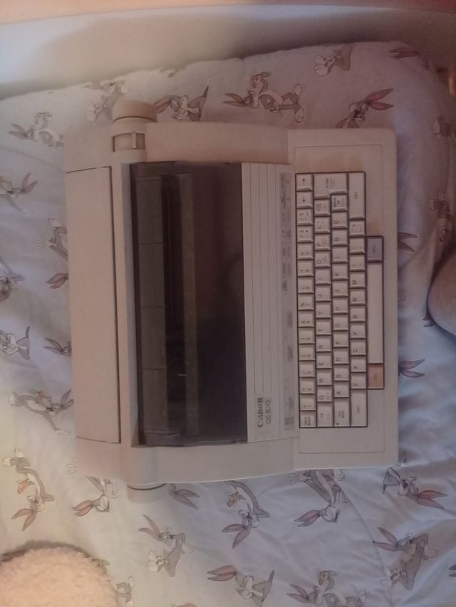 Olivetti máquina eléctrica de escribir.