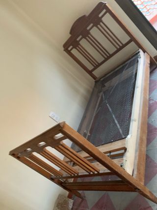 Cama antigua