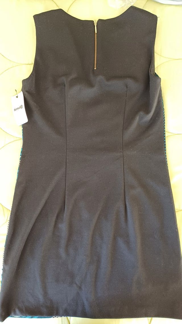 Vestido sin mangas negro y azul Fórmula joven