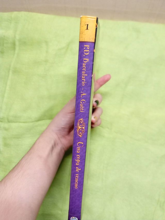 Los misterios del callejón Voltaire: Una copa de veneno (El planeta de los sueños) (Spanish Edition)